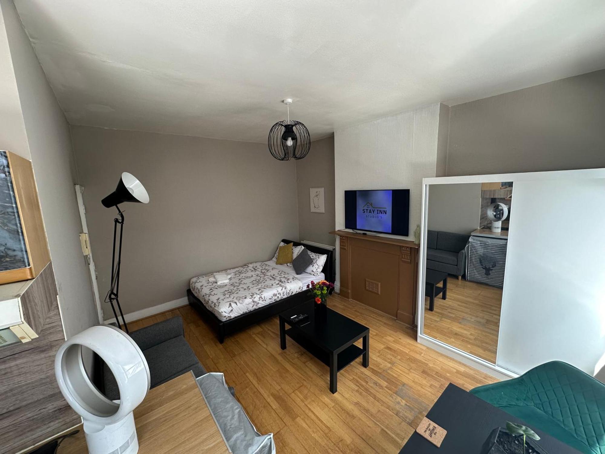 Stay Inn Studio'S London Exterior photo